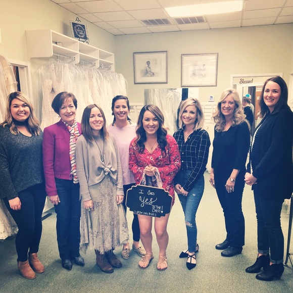 Meet your Posher, Paige - Picture 3 of 4